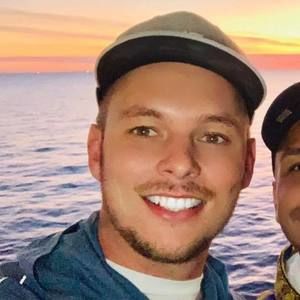 Meet your Posher, Cory